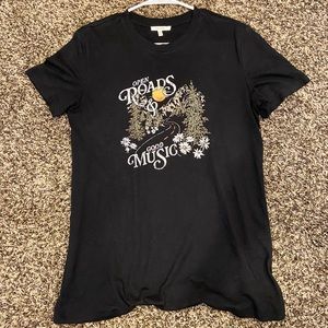 Open roads and good music oversized T-shirt Maurice’s- size XS